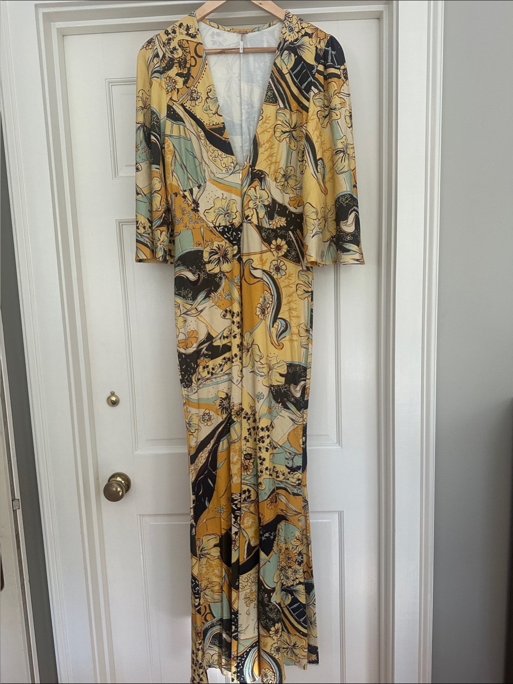 🌼 Free People jumpsuit. Floral zip. Like new. Size small